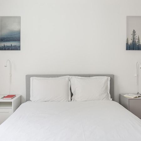 Joivy Minimalistic Apt W Patio In Principe Real Lisboa Eksteriør billede
