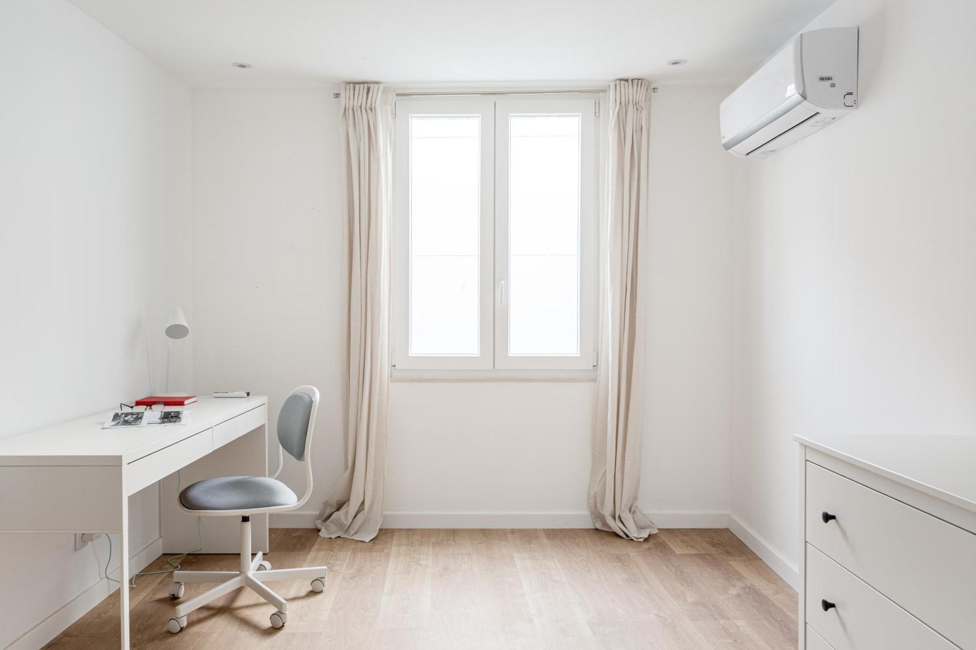 Joivy Minimalistic Apt W Patio In Principe Real Lisboa Eksteriør billede