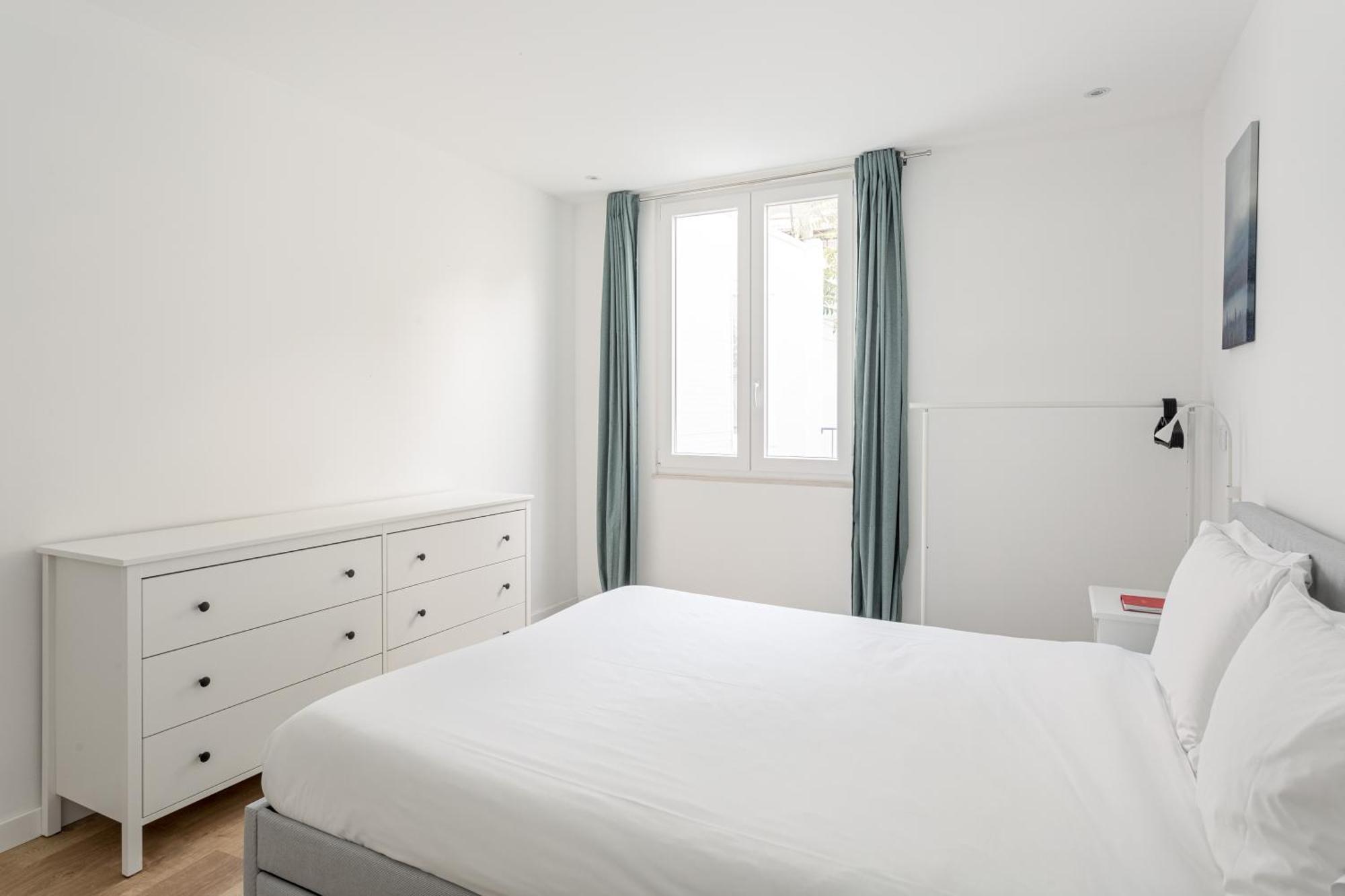 Joivy Minimalistic Apt W Patio In Principe Real Lisboa Eksteriør billede